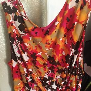 Side twist fitted cocktail dress